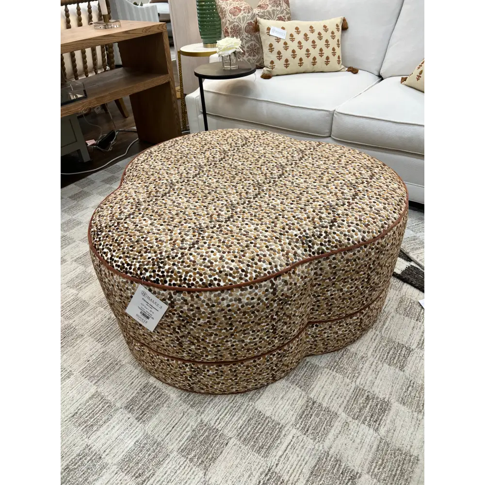 Clover Ottoman - Ottoman