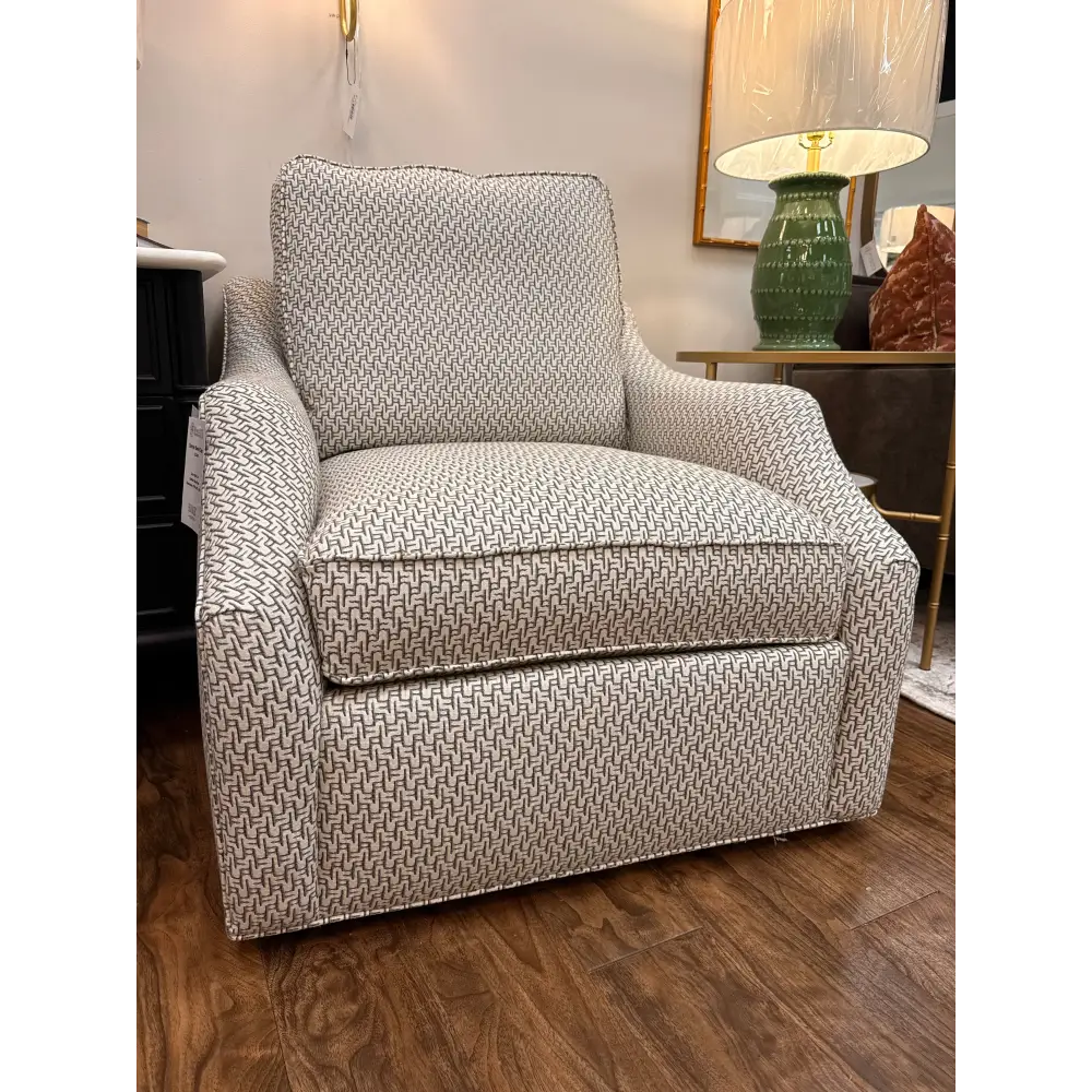 Darrien Swivel Chair - Swivel Chair