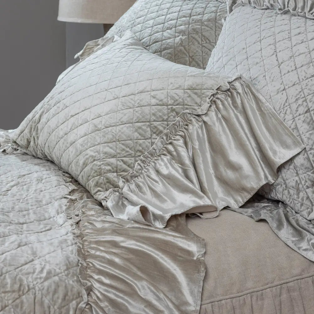Estrella Quilt - Oyster - Standard Sham - Bedding