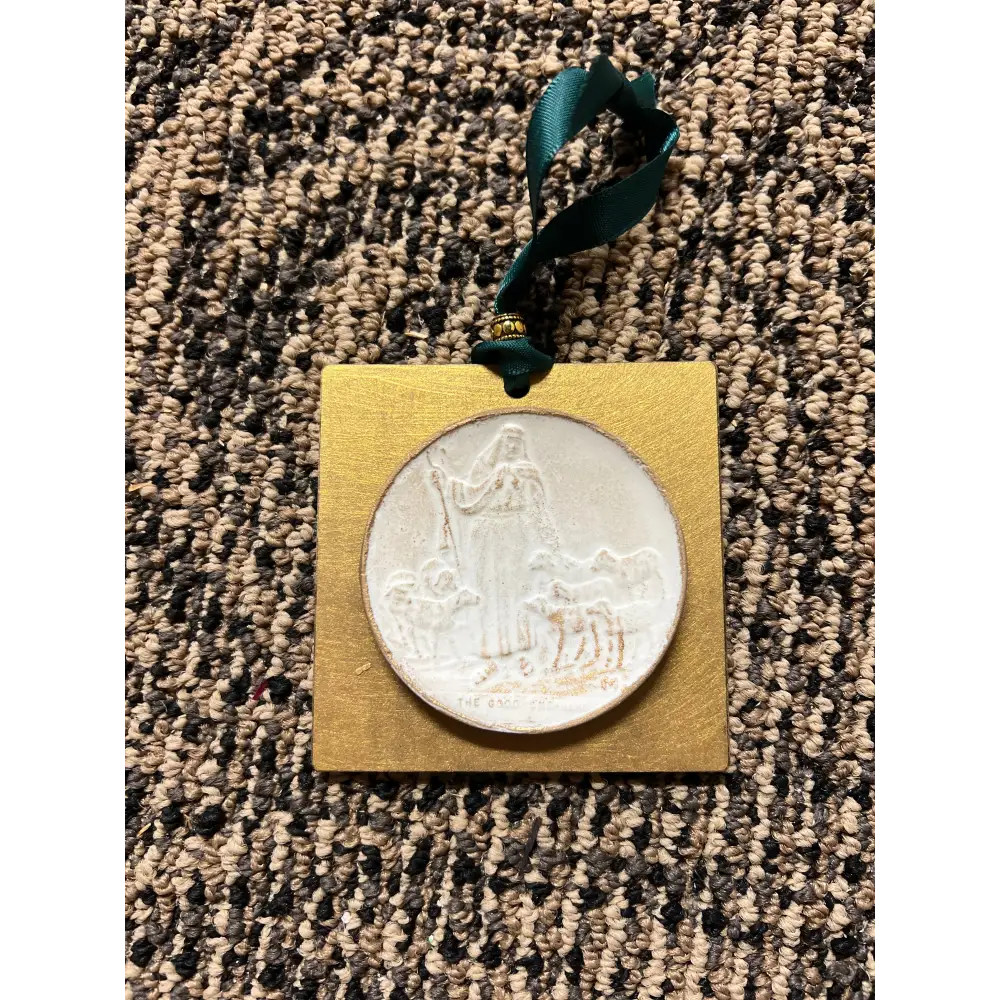 Gold Intaglio Ornament - 6 - Christmas