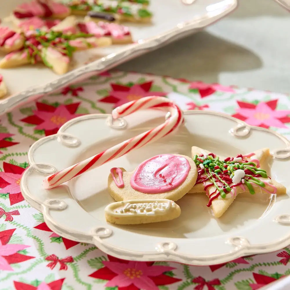 Scallop Loop Set of 4 Plates - DINNERWARE