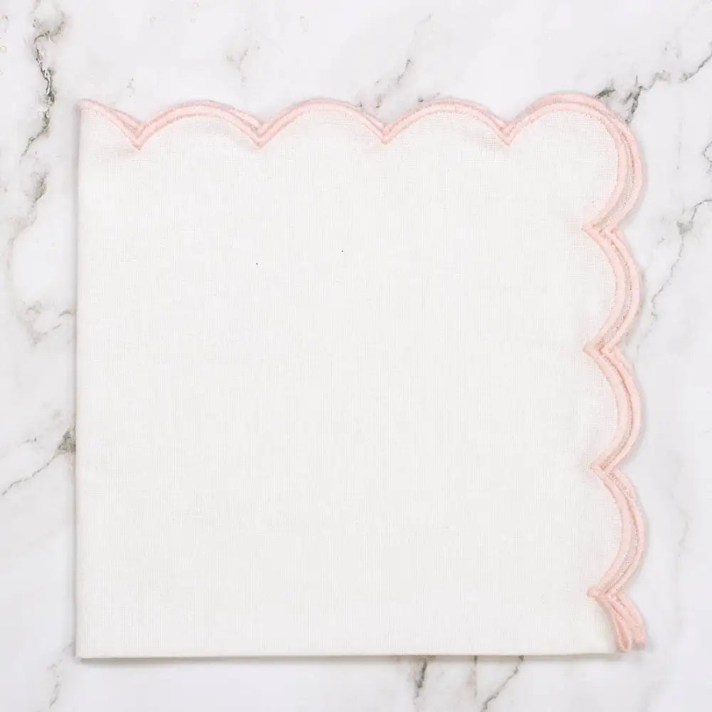 Scallop Napkin White/Pink 18x18