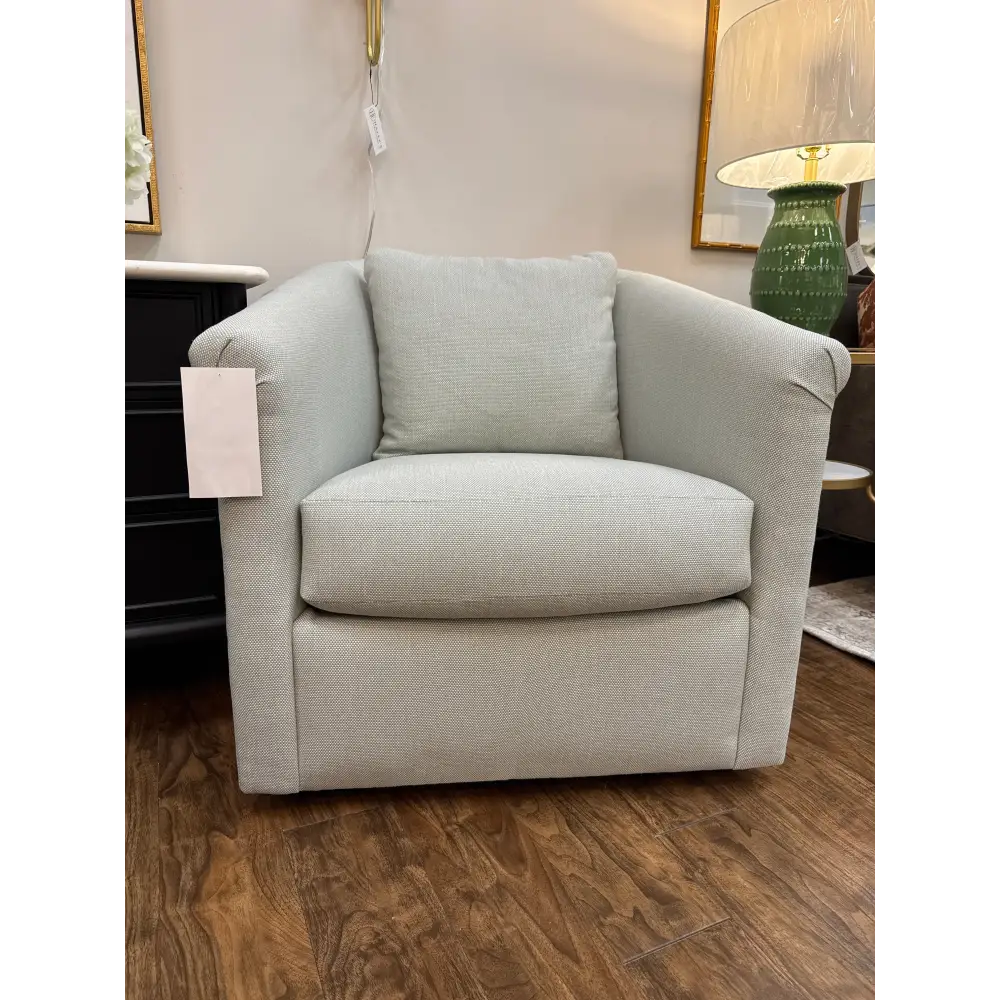WRENN SWIVEL CHAIR - Swivel Chair