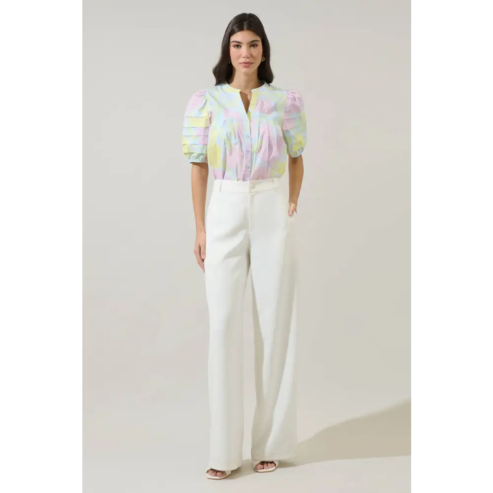 Brisa Floral Court Button Down Top