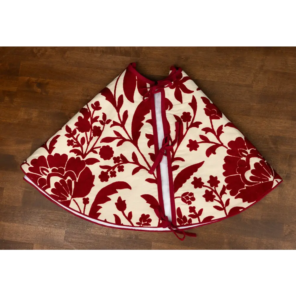 Crewelwork Red Floral Tree Skirt (Pk/2) | Heirloom Christmas