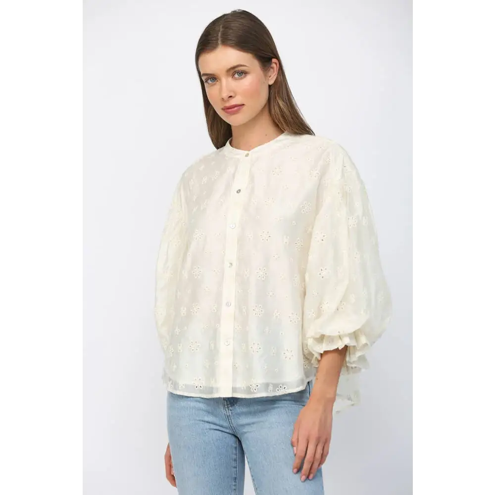 FLORAL CUTWORK EMB BUBBLE SLV BLOUSE FT21275