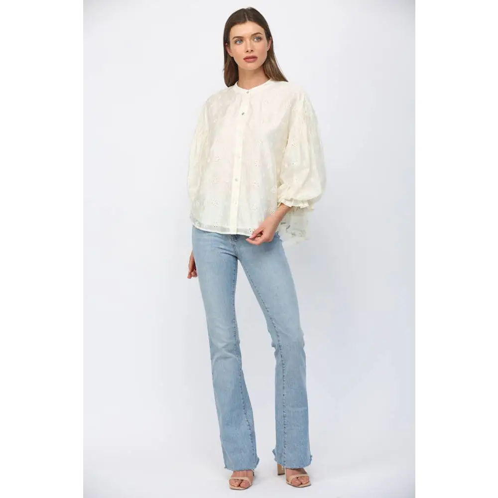 FLORAL CUTWORK EMB BUBBLE SLV BLOUSE FT21275