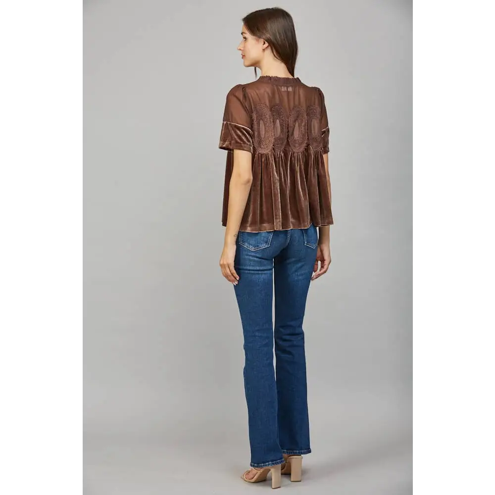 LACE DETAIL VELVET BABYDOLL TOP FT25474