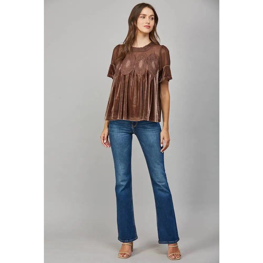 LACE DETAIL VELVET BABYDOLL TOP FT25474