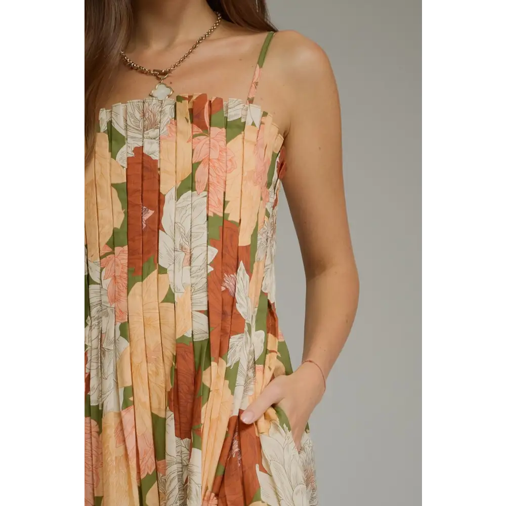 Sleeveless Pleated Midi Dress - S / Floral - Dress